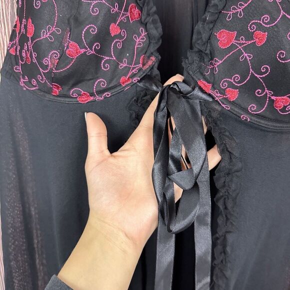 Cacique Lingerie Womens 26/28 Black Sheer Mesh Heart Embroidery Babydoll Nightie - Picture 6 of 6
